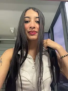 lya  brown online show from March 27, 11:10 am