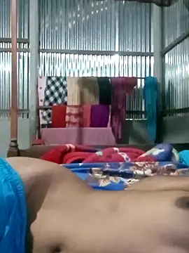 naughtygirl96 online show from April 23, 2:35 am