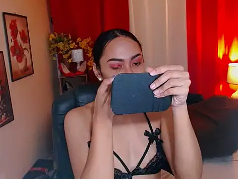 Snapshot of kylieEmparado chatting on December 15, 4:50 am kylieEmparado online show from December 15, 4:50 am