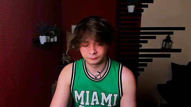 ErosPulseee online show from December 14, 12:43 pm