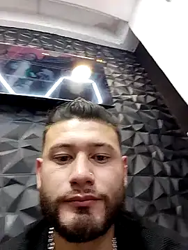 MaxSteel x online show from December 5, 5:20 pm