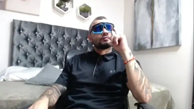 lucky smith1 online show from December 17, 5:08 pm