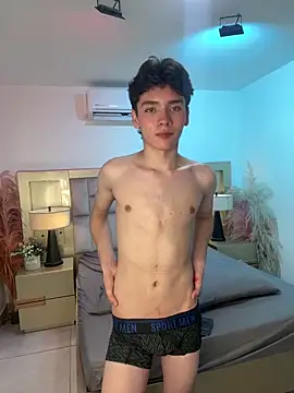 lucaaray online show from March 7, 1:24 am