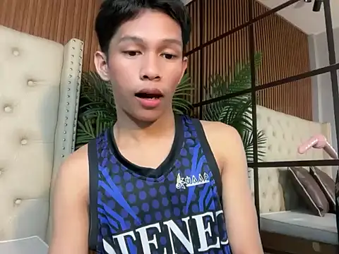 TheBoyAboveYou online show from June 22, 10:56 am