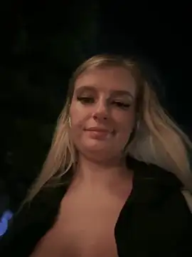 Snapshot of Betsy chatting on January 13, 10:03 am Betsy online show from January 13, 10:03 am