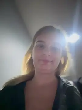 Snapshot of Betsy chatting on February 16, 11:49 am Betsy online show from February 16, 11:49 am