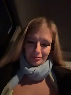 Betsy online show from February 1, 3:54 pm