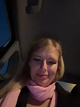 Betsy online show from February 15, 4:03 pm