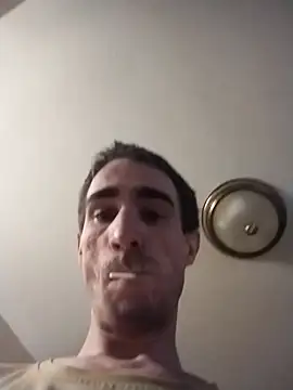 bigjohnson2914 online show from May 4, 3:08 pm