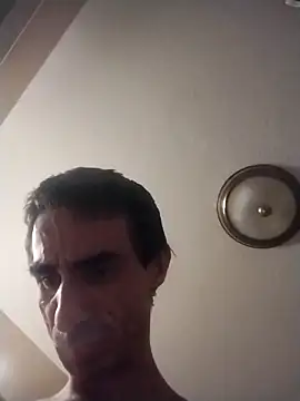 bigjohnson2914 online show from May 24, 6:24 pm
