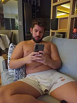 Snapshot of RipMyUnderwear chatting on May 10, 11:10 pm RipMyUnderwear online show from May 10, 11:10 pm