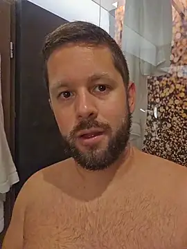 Snapshot of RipMyUnderwear chatting on June 1, 9:55 am RipMyUnderwear online show from June 1, 9:55 am