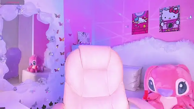 isabella castillo  online show from January 17, 9:18 pm