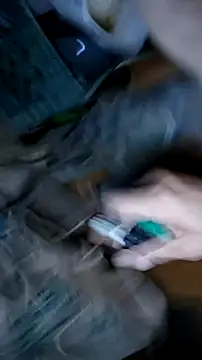 Snapshot of Guero0751@xh chatting on October 18, 8:37 am Guero0751xh online show from October 18, 8:37 am