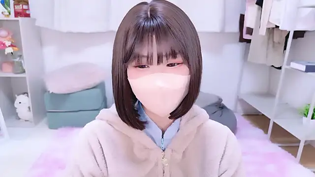 Snapshot of Otochan_0108xx chatting on December 14, 5:24 am Otochan 0108xx online show from December 14, 5:24 am