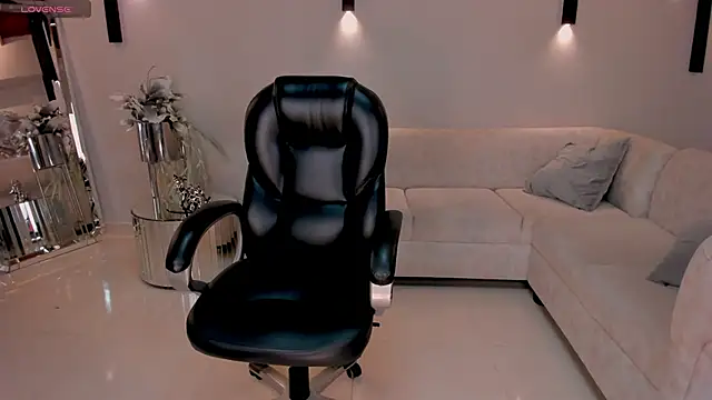 ChloeManson online show from February 13, 8:55 pm