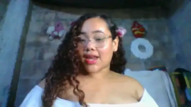 modeloxtz online show from January 18, 11:52 pm