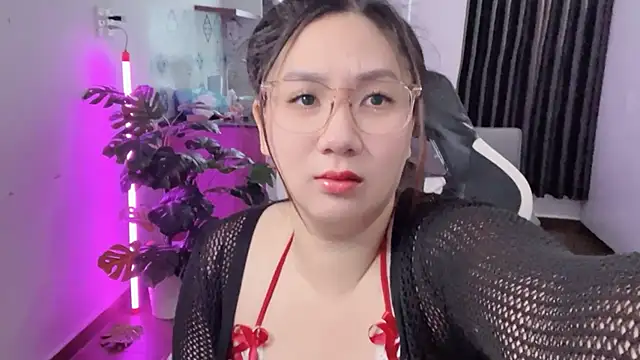 Snapshot of Ni-Ni_2K chatting on March 21, 2:27 am Ni-Ni 2K online show from March 21, 2:27 am
