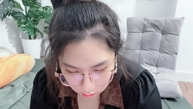 Snapshot of Ni-Ni_2K chatting on March 27, 11:21 am Ni-Ni 2K online show from March 27, 11:21 am