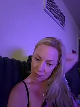 sinfulsara online show from March 8, 9:02 am