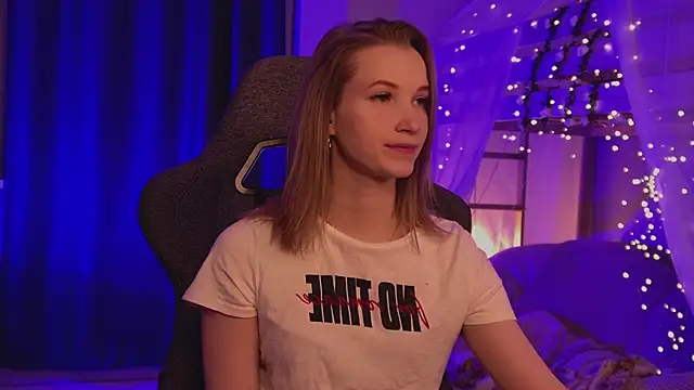 Megan Rodgers online show from February 28, 5:36 pm