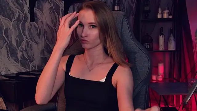 Megan Rodgers online show from April 19, 6:10 pm