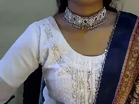 Snapshot of Shab_M chatting on July 3, 7:04 am Shab M online show from July 3, 7:04 am