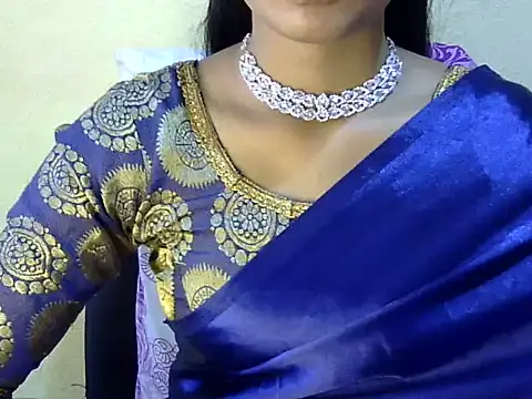 Snapshot of Shab_M chatting on July 8, 9:14 am Shab M online show from July 8, 9:14 am