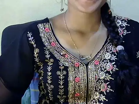 Snapshot of Shab_M chatting on July 27, 7:48 am Shab M online show from July 27, 7:48 am