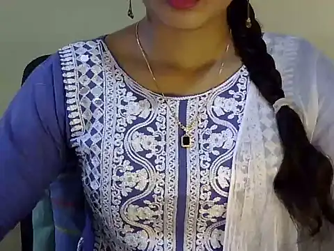 Snapshot of Shab_M chatting on July 28, 7:59 am Shab M online show from July 28, 7:59 am