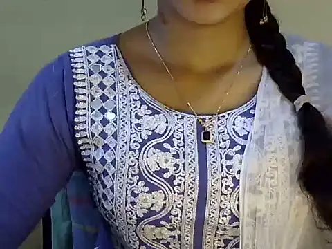 Snapshot of Shab_M chatting on July 28, 11:17 am Shab M online show from July 28, 11:17 am