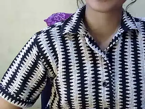 Snapshot of Shab_M chatting on August 1, 9:08 am Shab M online show from August 1, 9:08 am