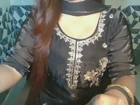Snapshot of Hotty_Suzuka chatting on June 14, 4:47 am Hotty Suzuka online show from June 14, 4:47 am