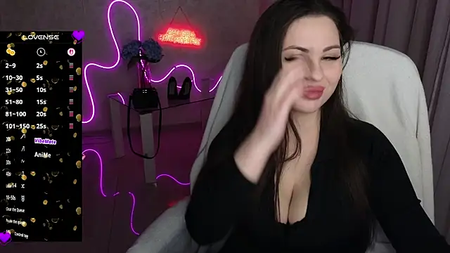 Deborah lowe online show from April 17, 5:05 pm