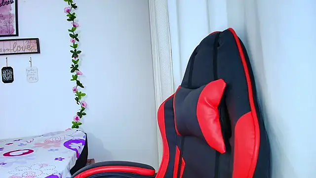 sara santana   online show from December 16, 12:48 am