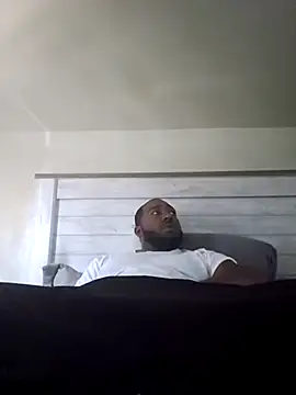 iLOVETRAY96 online show from February 26, 7:24 pm