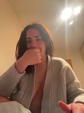 tesaa1212 online show from April 14, 8:15 pm