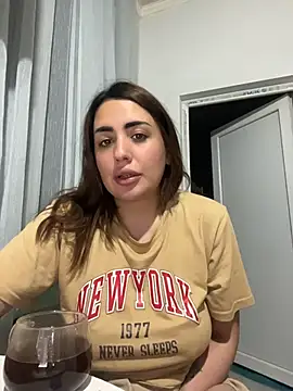 Snapshot of tesaa1212 chatting on June 7, 7:17 pm tesaa1212 online show from June 7, 7:17 pm