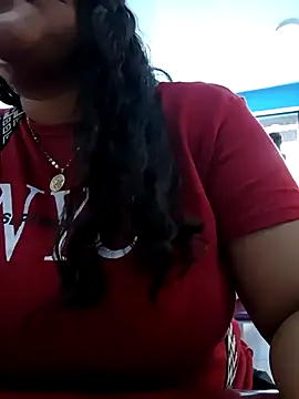 VaneandRossy online show from February 14, 5:10 pm