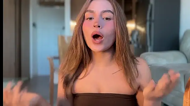 miaferrer777 online show from March 14, 10:37 pm