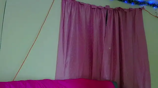 Snapshot of joyshe__vergara chatting on December 5, 7:06 am joyshe vergara online show from December 5, 7:06 am