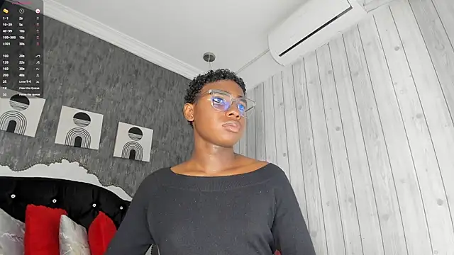 teylor lovee online show from March 4, 9:10 pm