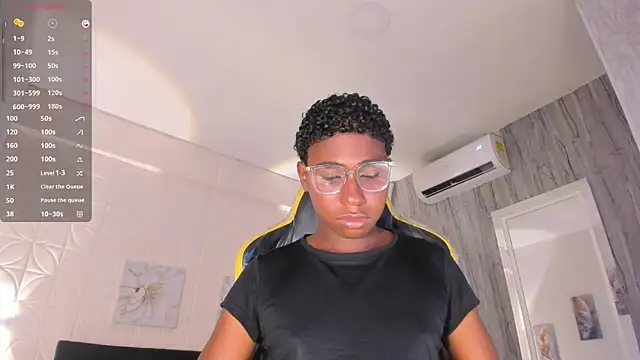 teylor lovee online show from March 9, 8:35 pm