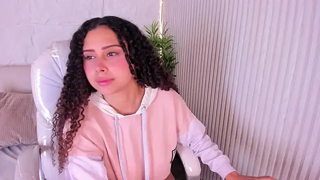 MarelynSummer online show from April 22, 11:34 am