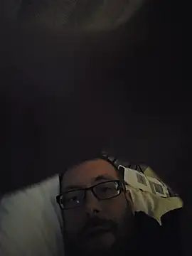 Snapshot of dnich91 chatting on December 18, 2:06 am dnich91 online show from December 18, 2:06 am