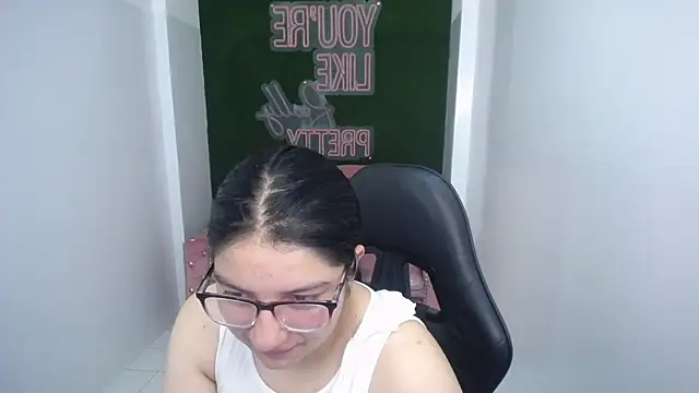 eva smit t online show from February 14, 8:05 pm