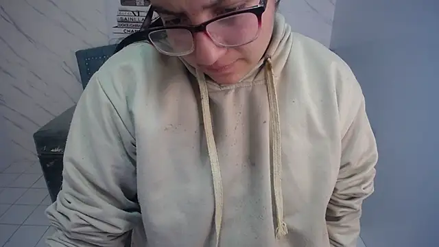 eva smit t online show from April 19, 8:13 am