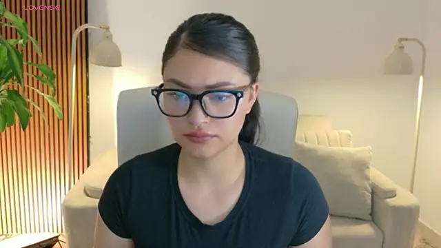 Snapshot of victoria___moon chatting on June 10, 2:16 pm victoria moon online show from June 10, 2:16 pm