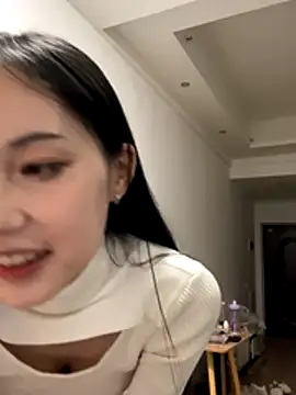 Snapshot of DD-52 chatting on December 5, 10:24 am DD-52 online show from December 5, 10:24 am