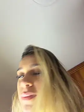 Sophie-velvet online show from June 30, 4:19 pm
